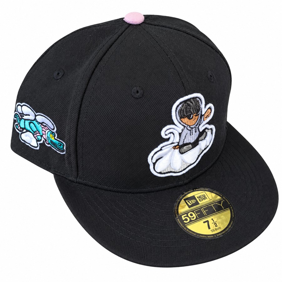 Black • Character graphic fitted