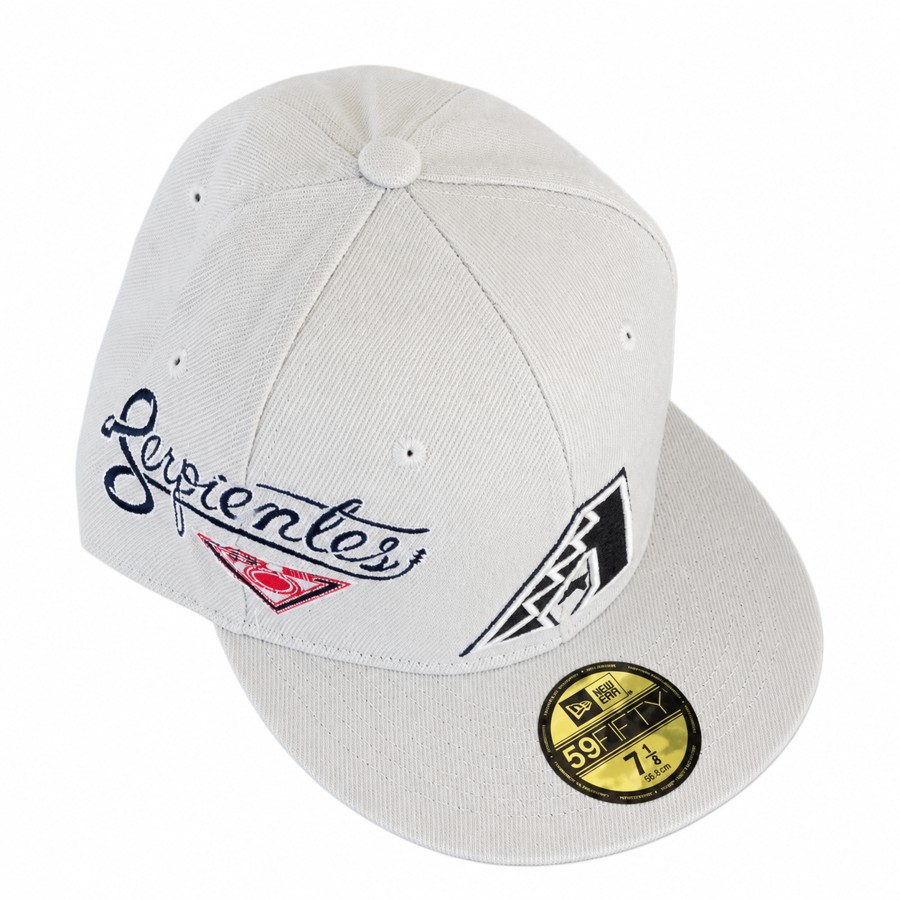 Arizona • Cream Serpientes fitted