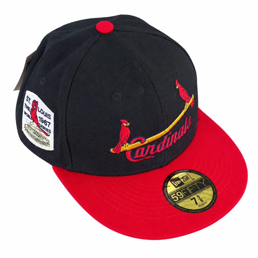 St. Louis • Black & red Cardinals fitted