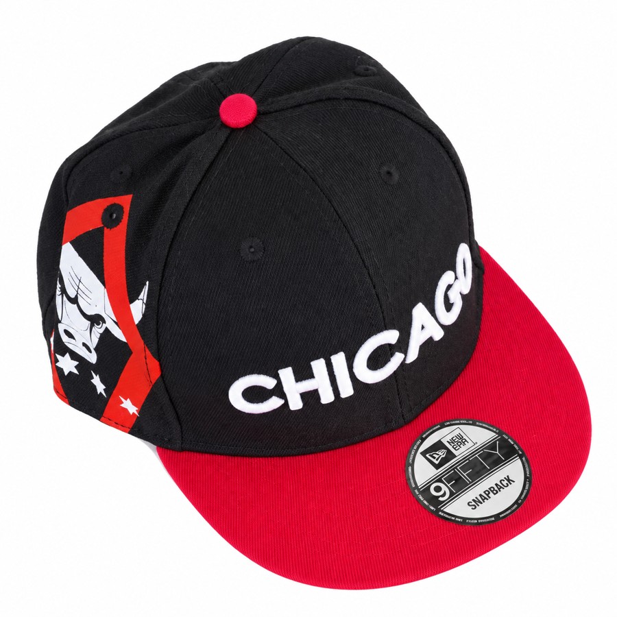 Chicago Bulls • Black & red Chicago snapback